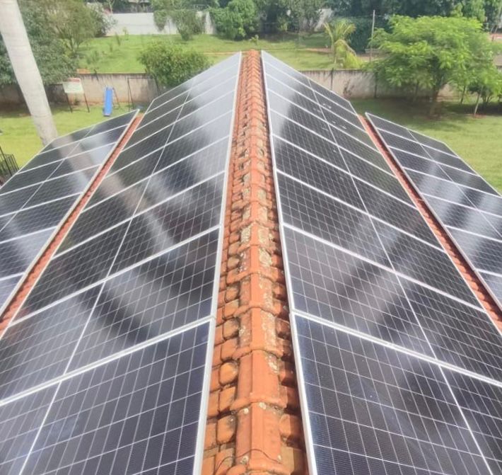 Instalação de energia solar Astro Tech